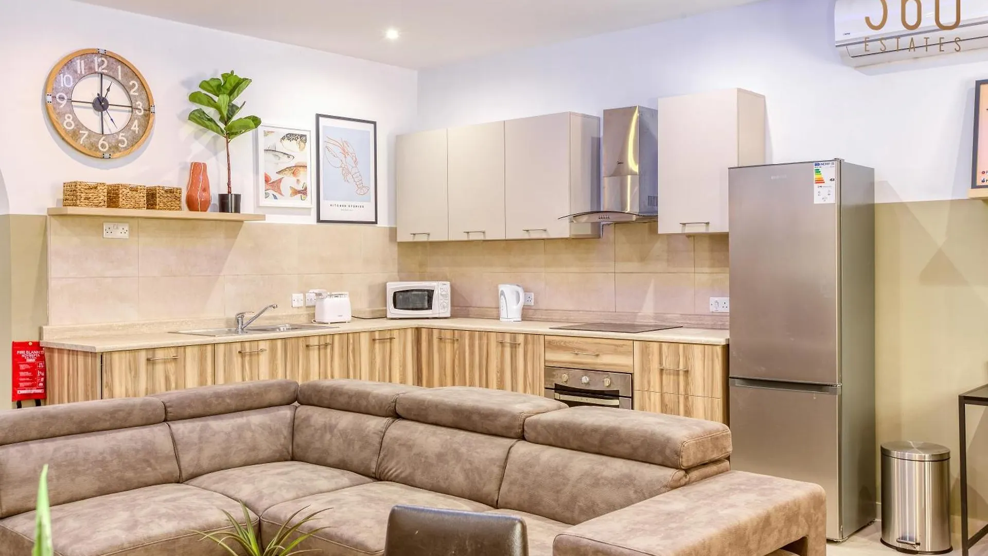 Saint Julian's Modern 2Br Apt With Backyard In Vibrant St Julians By 360 Estates מלטה